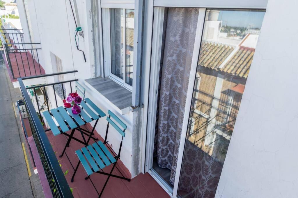 Pablo Neruda Tourist Home Кармона Екстер'єр фото